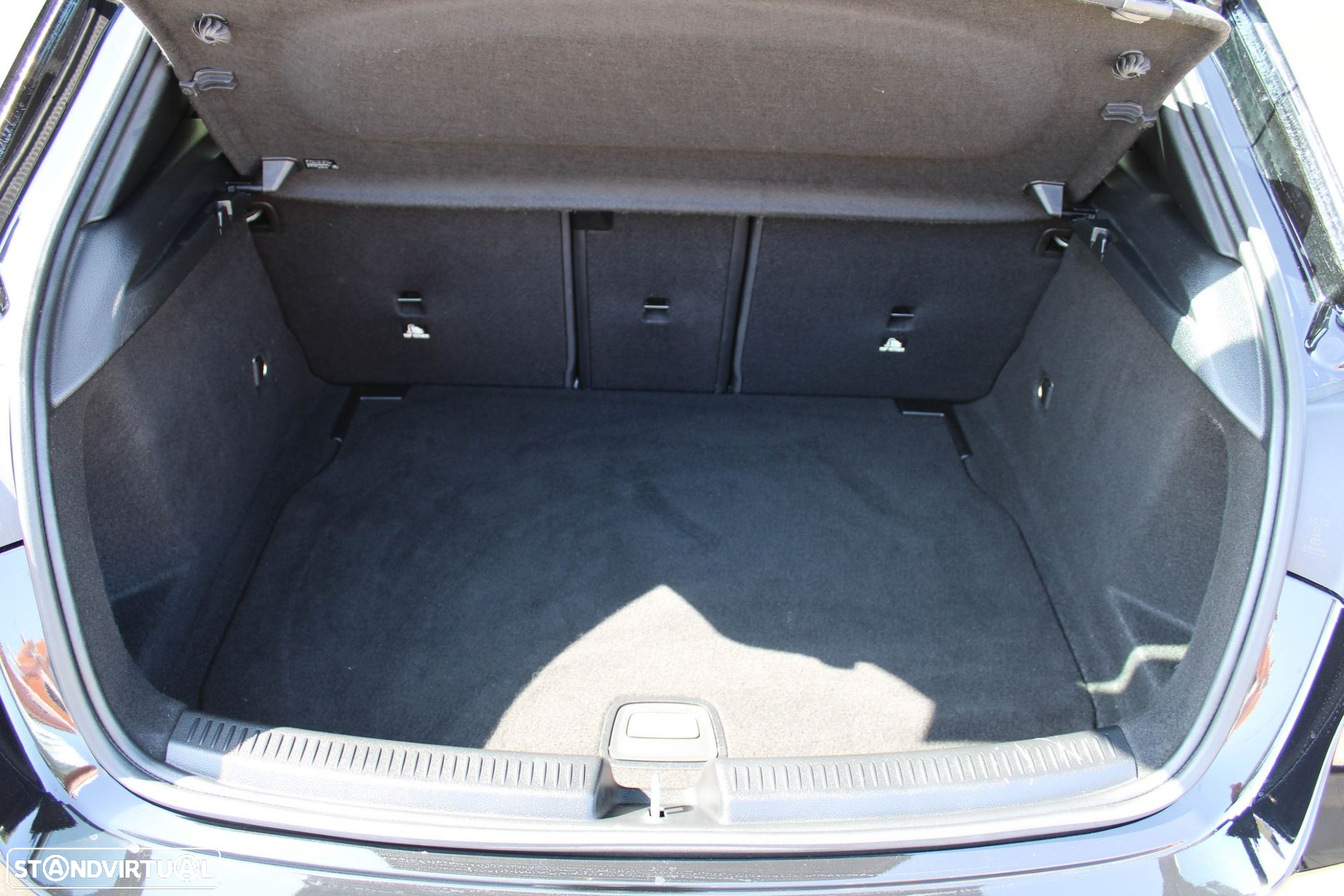 Mercedes-Benz A 180 d Progressive Aut. - 54