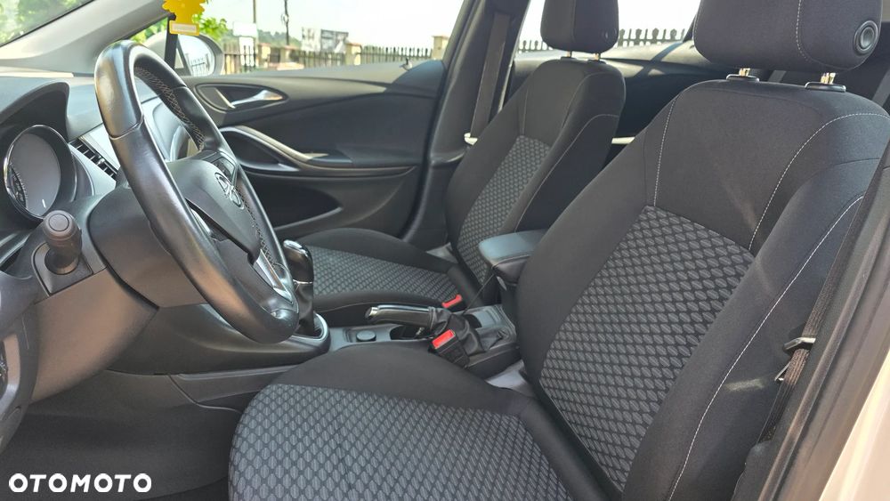 Opel Astra 1.4 T Enjoy - 8