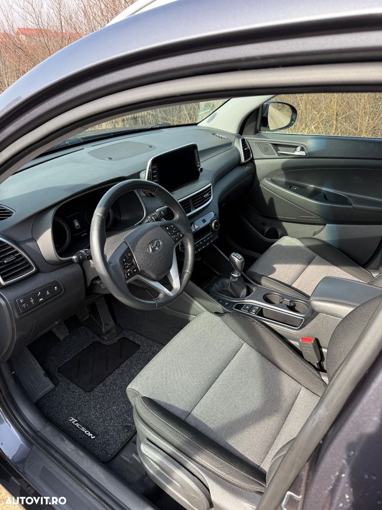 Hyundai Tucson 2.0 CRDI 4WD 6MT Premium - 7