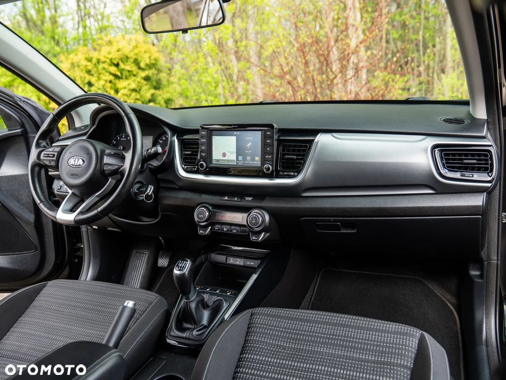 Kia Stonic - 29