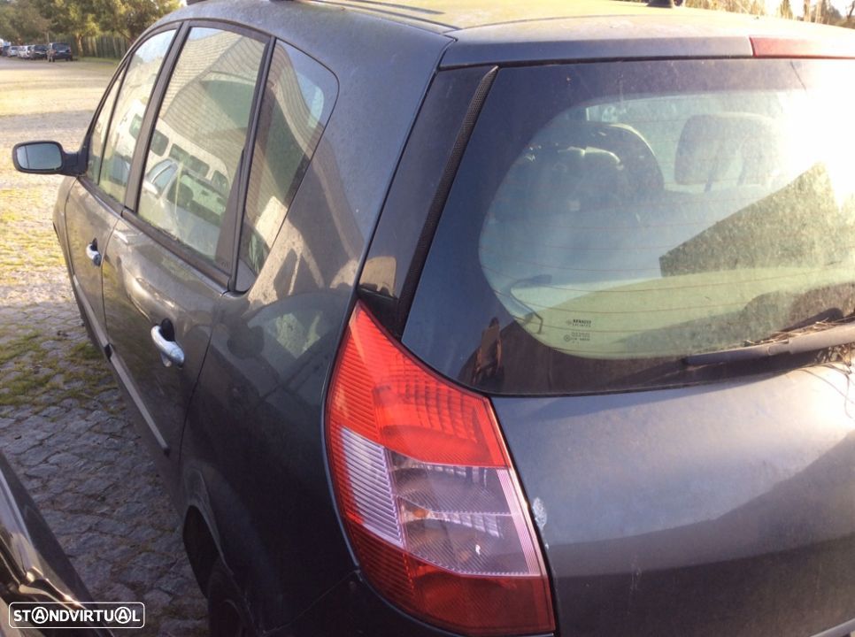 Renault Megane Scenic - 5
