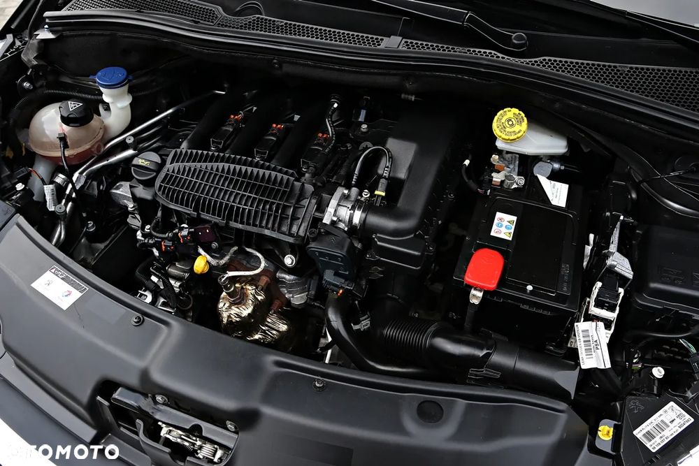 Peugeot 208 1.2 PureTech Style - 36