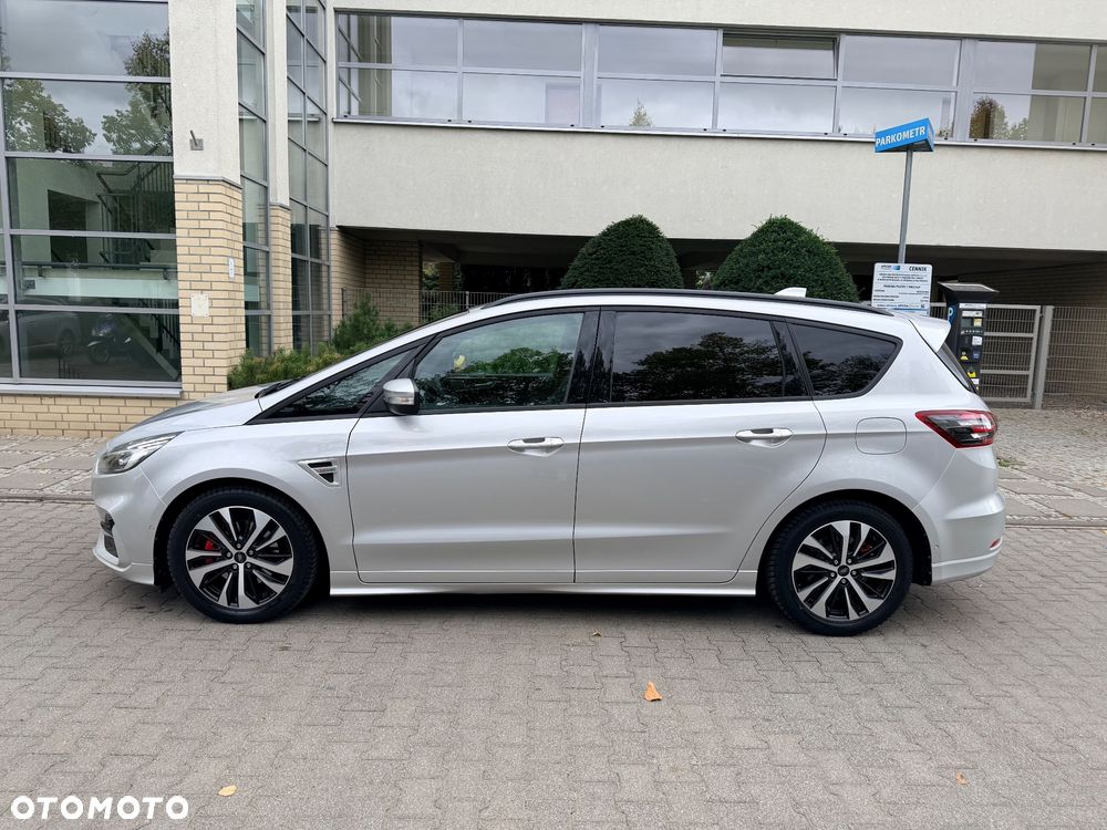 Ford S-Max - 13