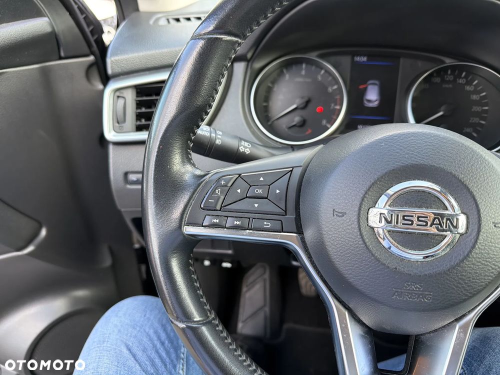 Nissan Qashqai 1.3 DIG-T N-Connecta - 15