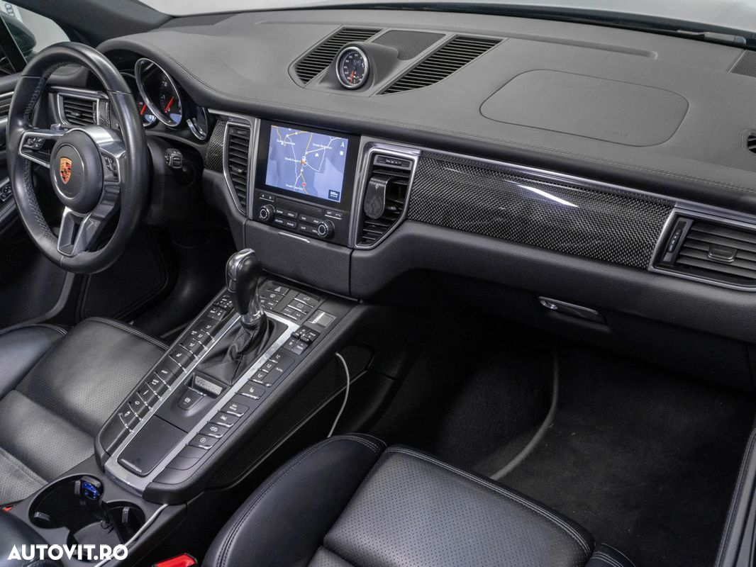 Porsche Macan - 16