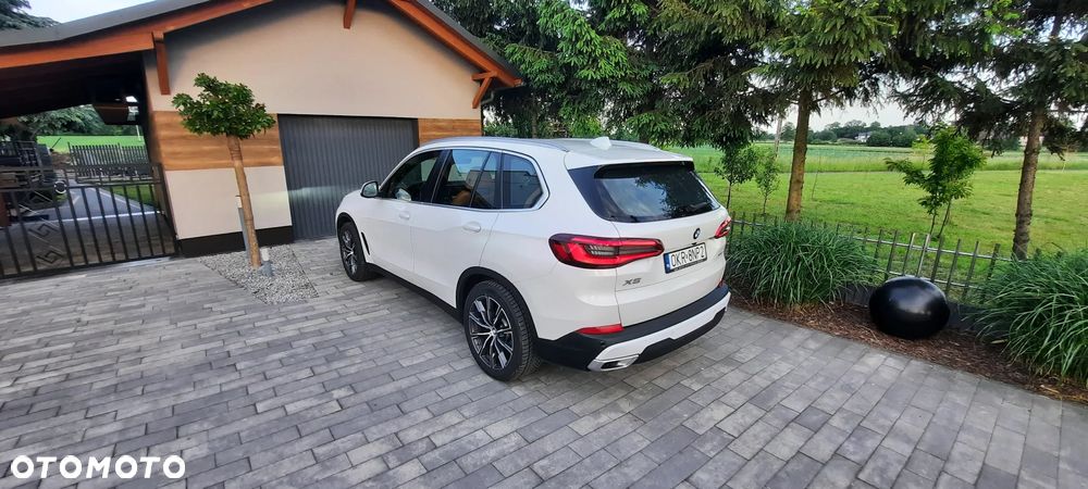 BMW X5 xDrive40i - 26