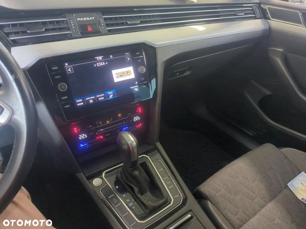 Volkswagen Passat 2.0 TDI EVO Business DSG - 11