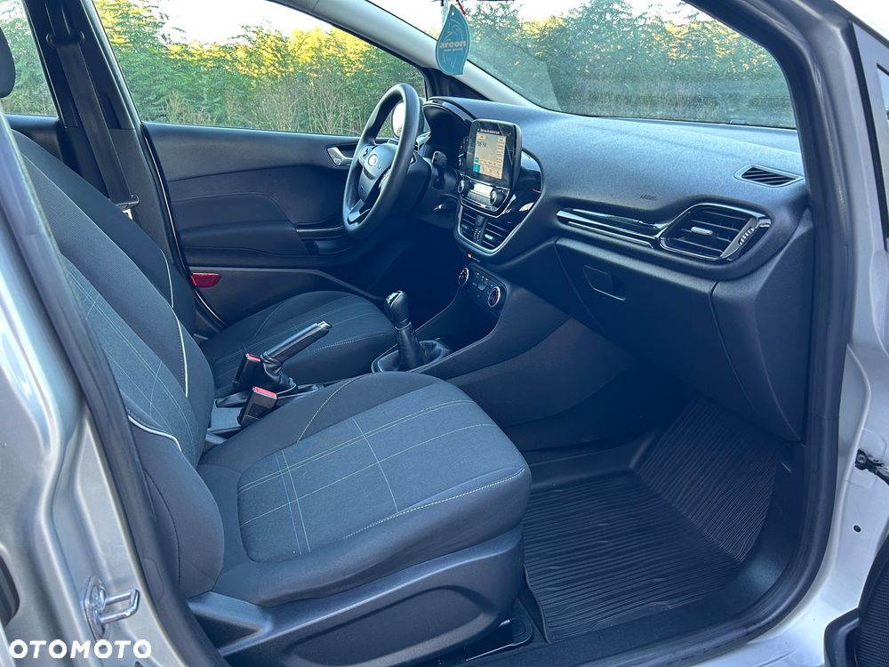 Ford Fiesta 1.1 S&S COOL&CONNECT - 9
