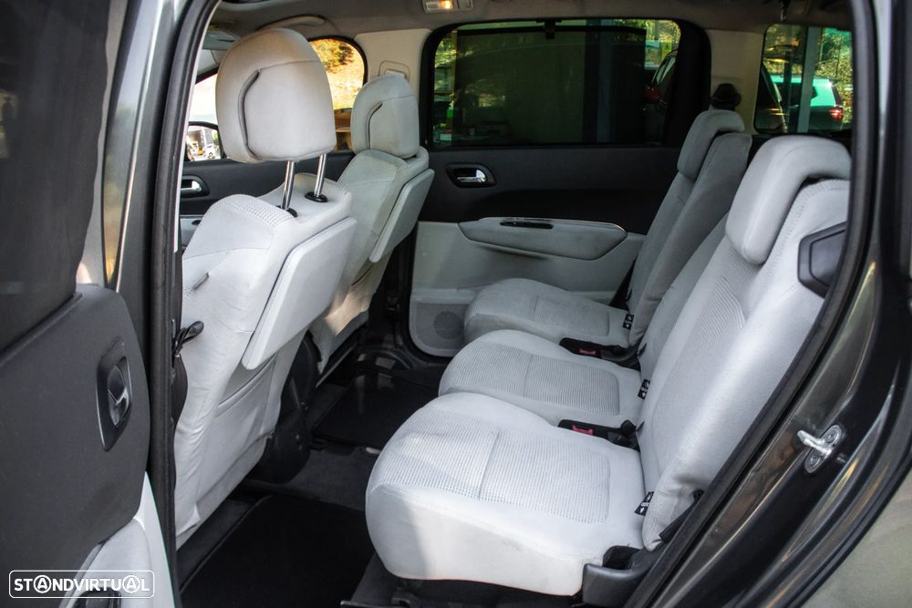 Peugeot 5008 1.6 HDi Executive - 14