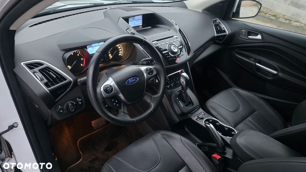 Ford Kuga 2.0 TDCi 4x4 Titanium - 8