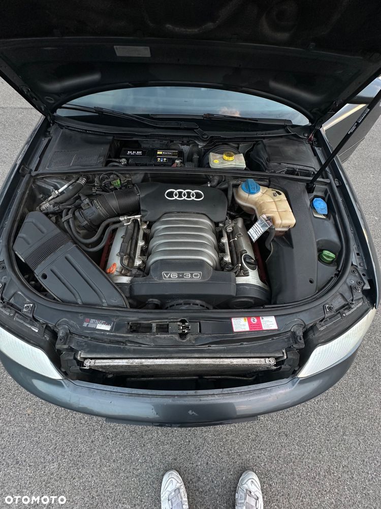 Audi A4 Limousine 3 - 23
