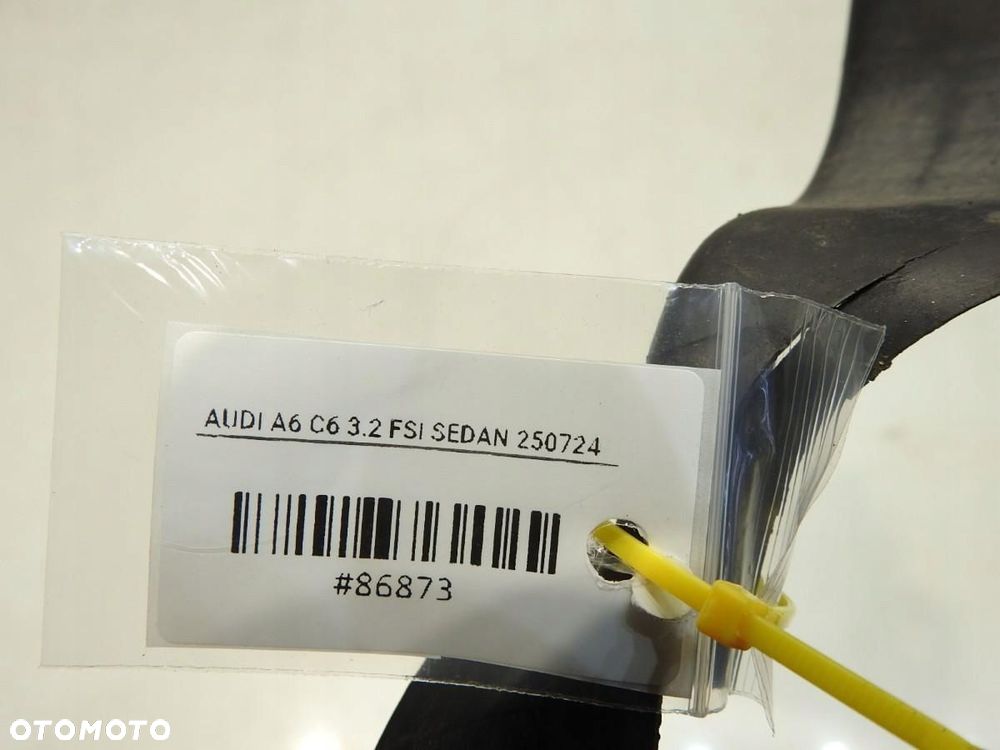 OSŁONA MAGLOWNICY PRAWA AUDI A6 C6 3.2 FSI 4F0864310 - 4