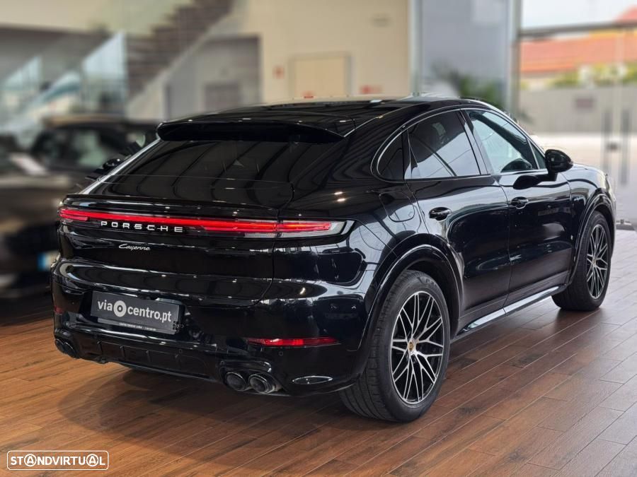 Porsche Cayenne Coupé E-Hybrid - 4