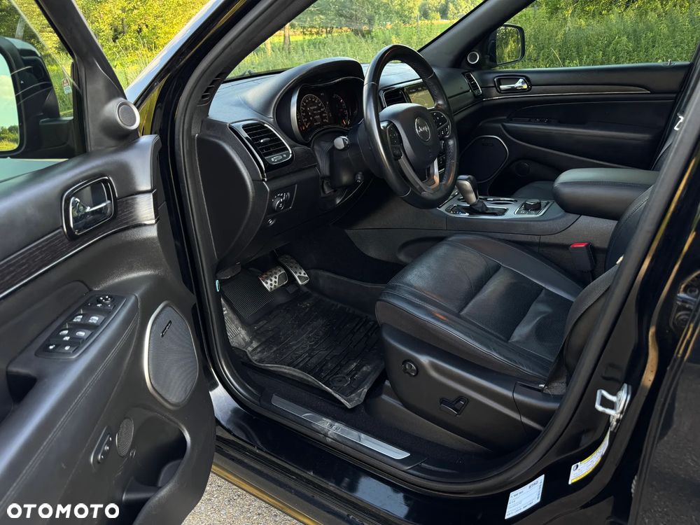Jeep Grand Cherokee - 13