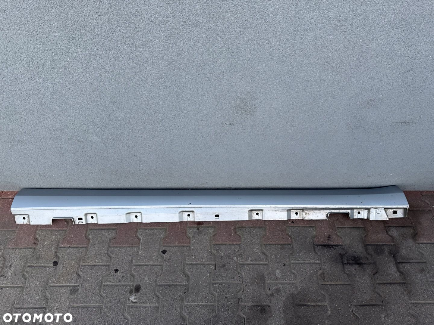 MERCEDES S 222 LISTWA PROGOWA PRAWA 2226900340 - 2
