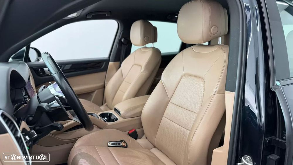 Porsche Cayenne E-Hybrid - 17