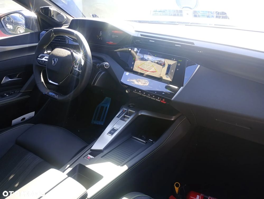 Peugeot 408 - 11