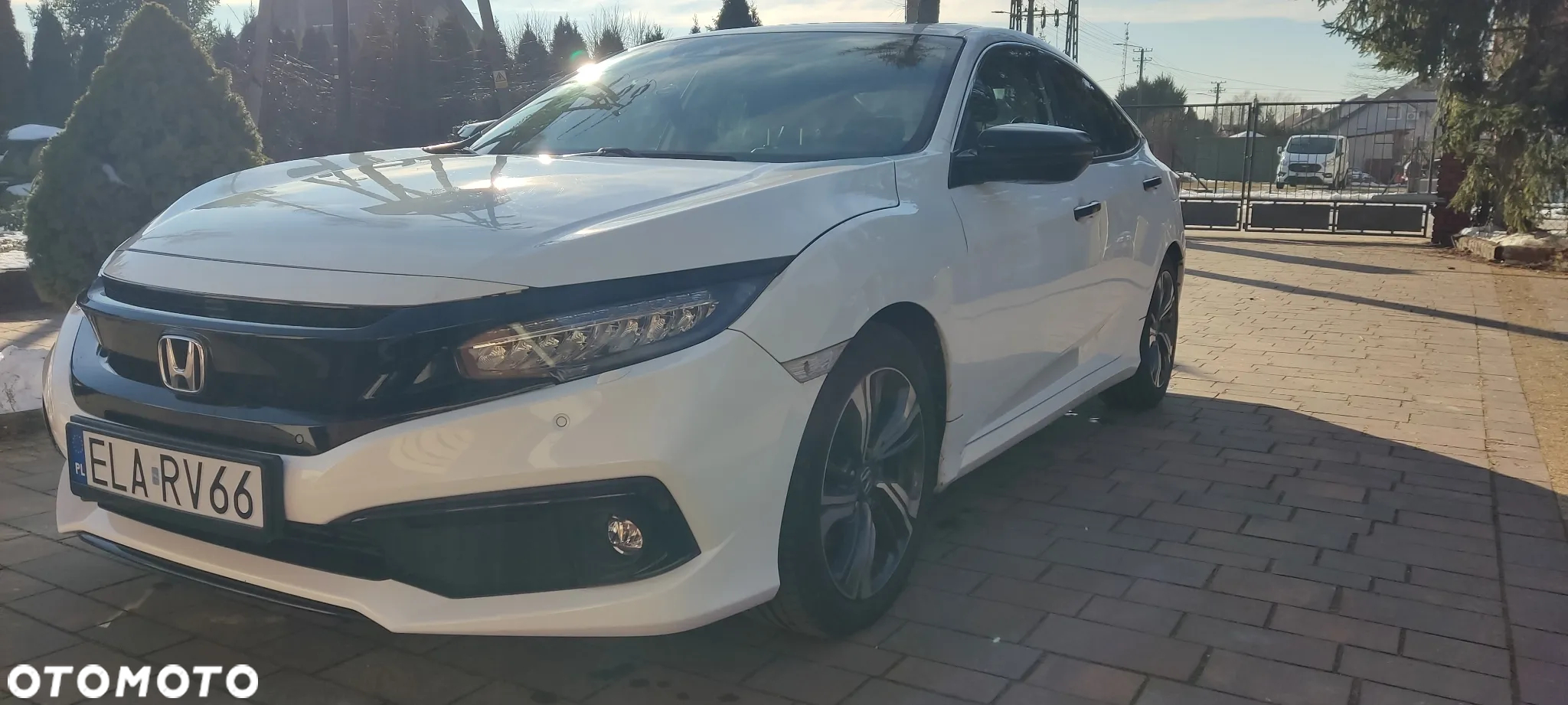 Honda Civic 1.5 i-VTEC Turbo Prestige - 2