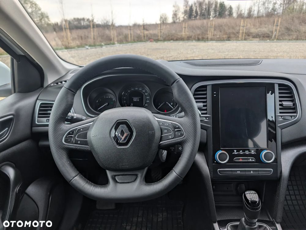 Renault Megane 1.3 TCe FAP Life - 25