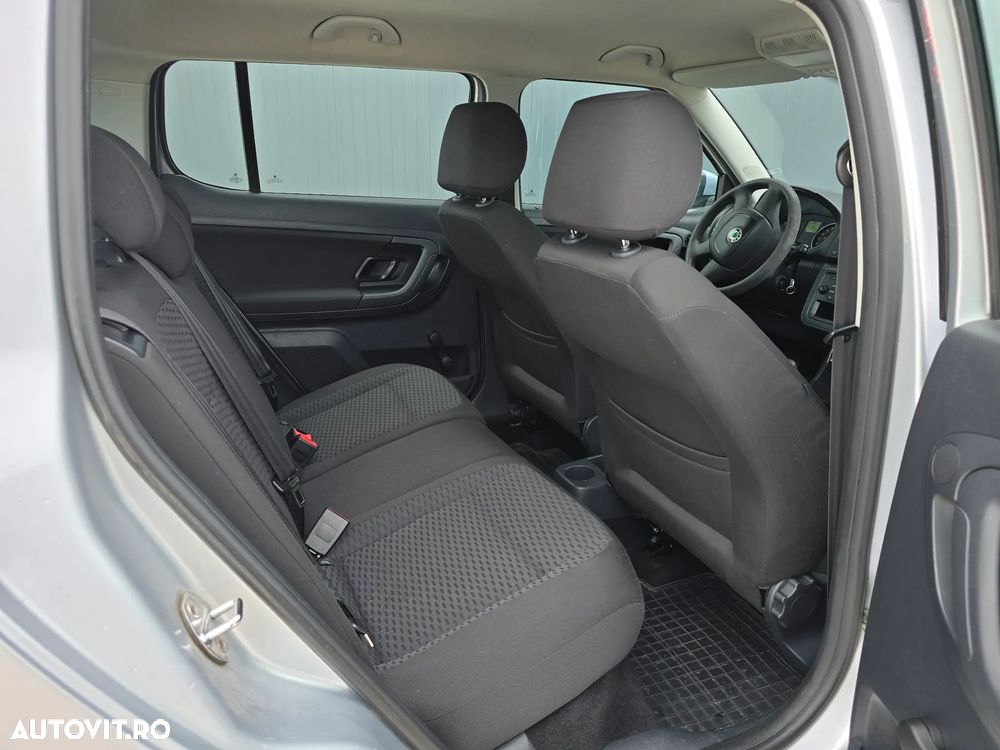Skoda Fabia 1.2 HTP Ambiente - 8