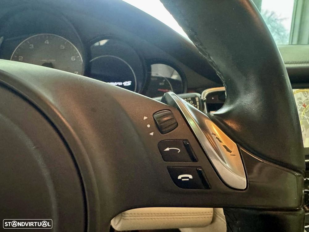 Porsche Panamera 4 S PDK - 26