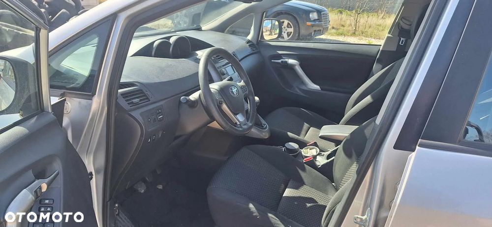 Toyota Verso 2,2DCAT 177KM alternator - 6