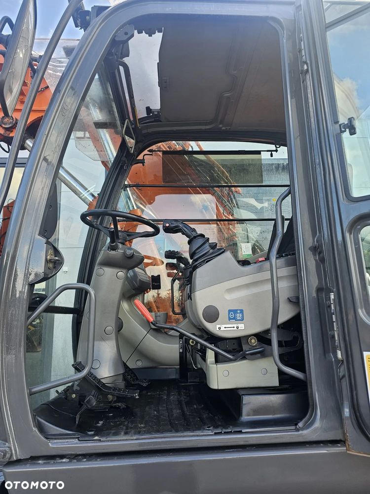 Hitachi ZX140W-3 - 9