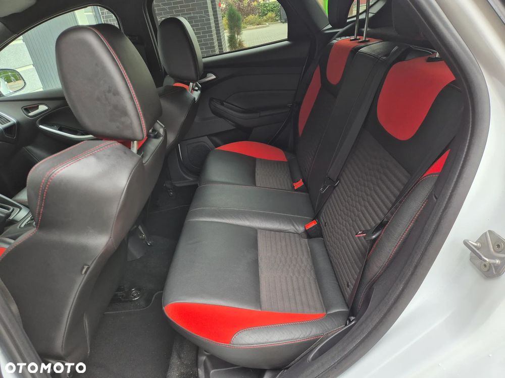 Ford Focus - 18