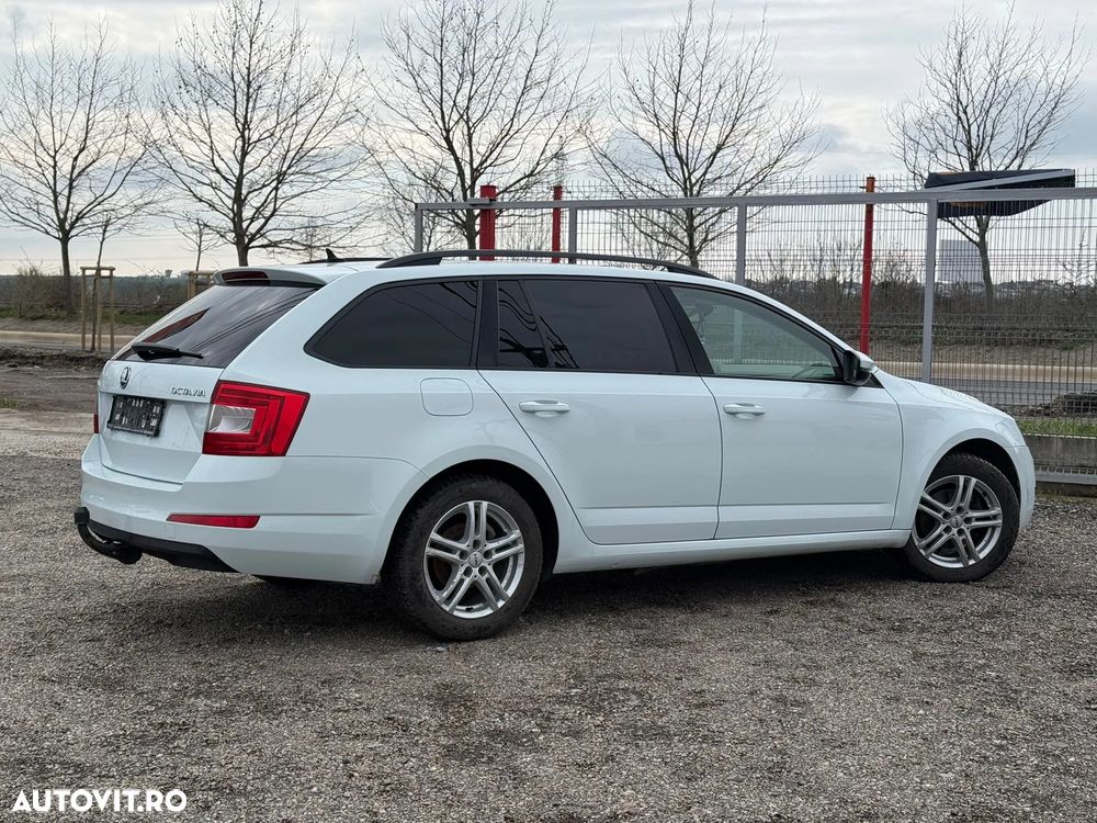 Skoda Octavia 2.0 TDI DSG Tour - 11