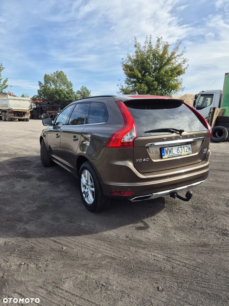 Volvo XC 60 D4 AWD Summum - 3