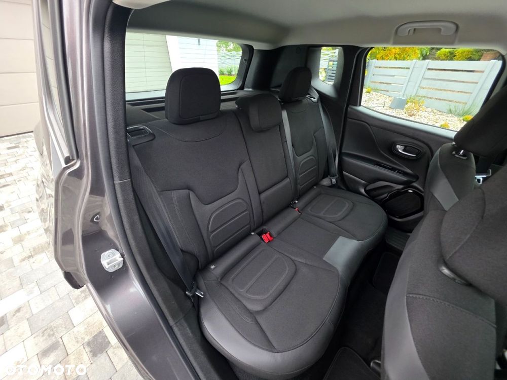 Jeep Renegade - 20