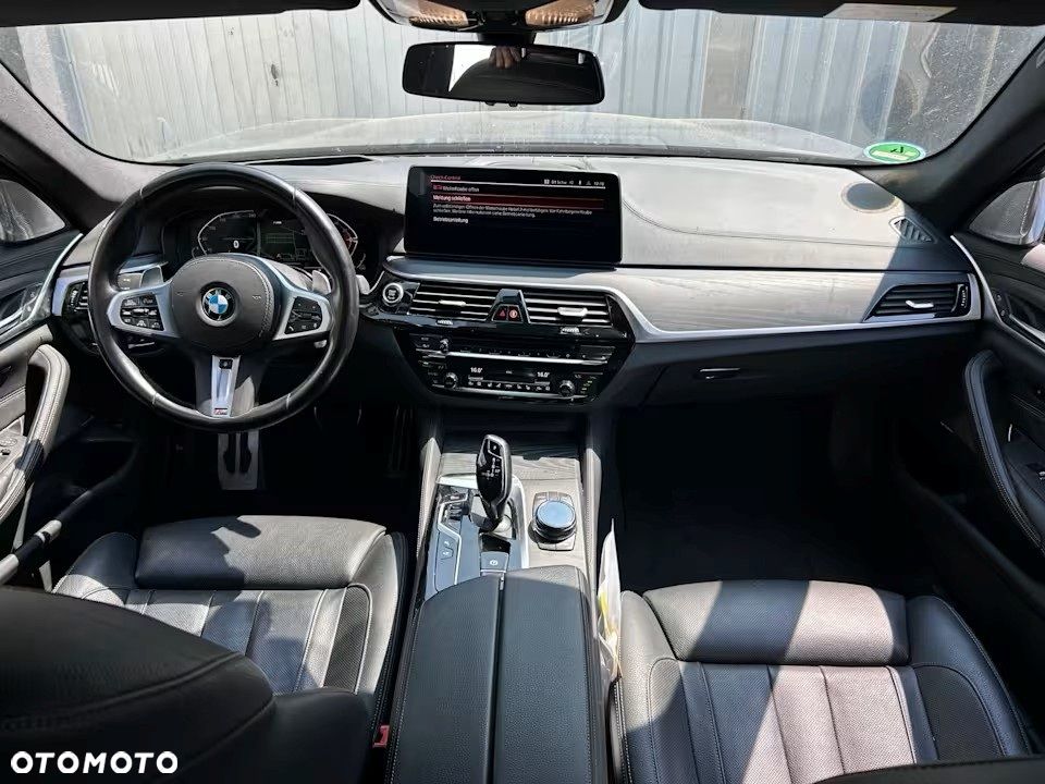 BMW Seria 5 540d xDrive M Sport Edition - 16
