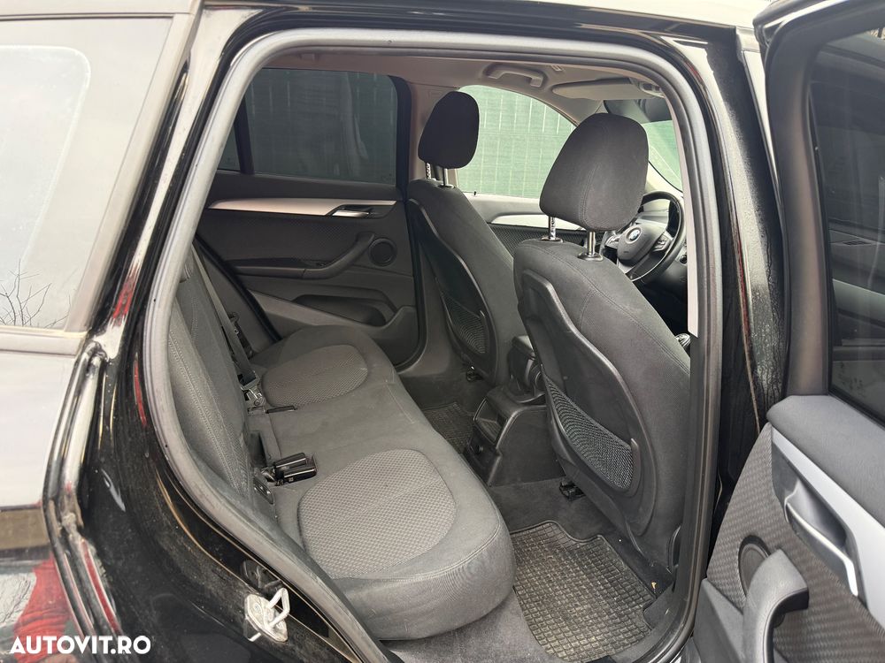 BMW X1 xDrive18d Advantage - 16