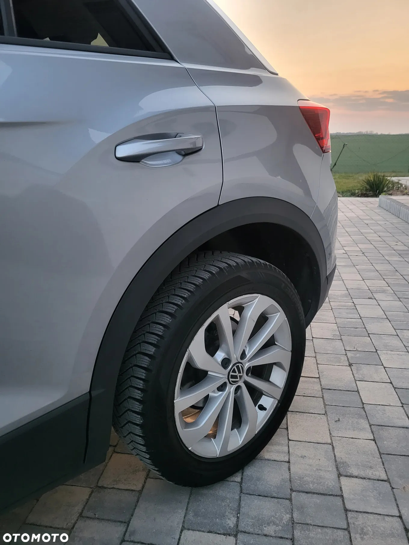 Volkswagen T-Roc - 8