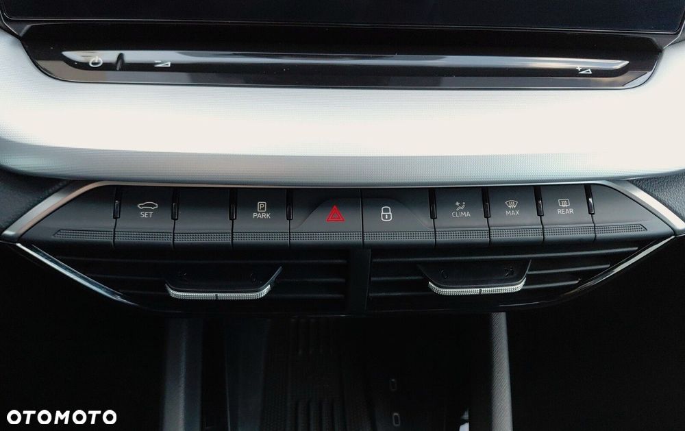 Skoda Octavia 1.5 TSI mHEV Selection DSG - 29