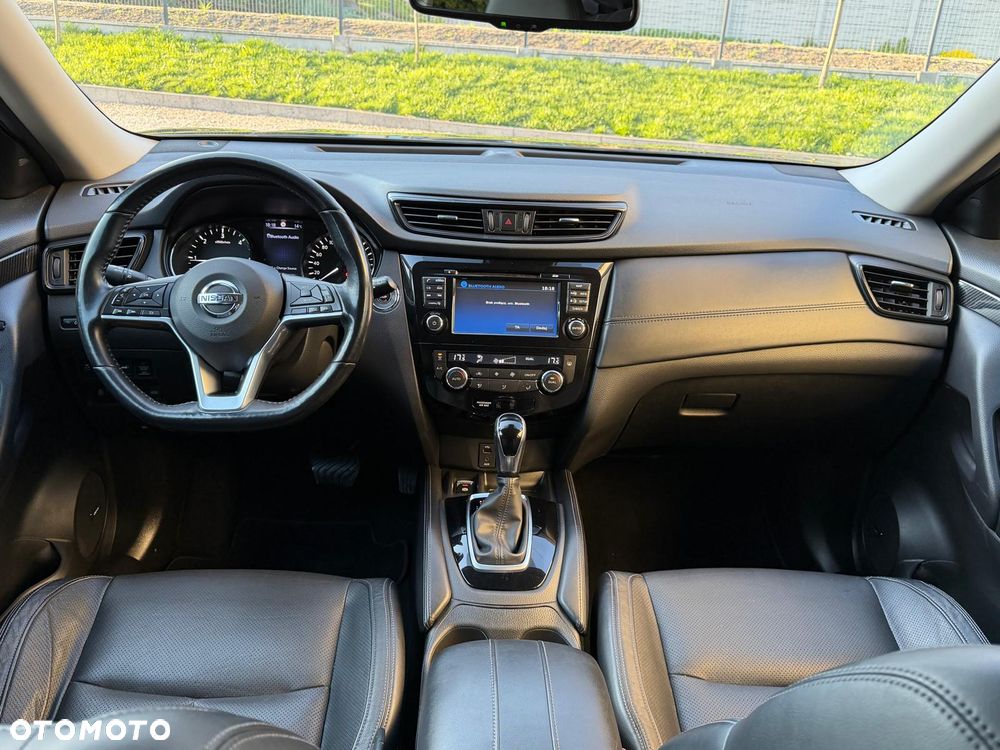 Nissan X-Trail 2.0 dCi Tekna 4WD Xtronic - 17