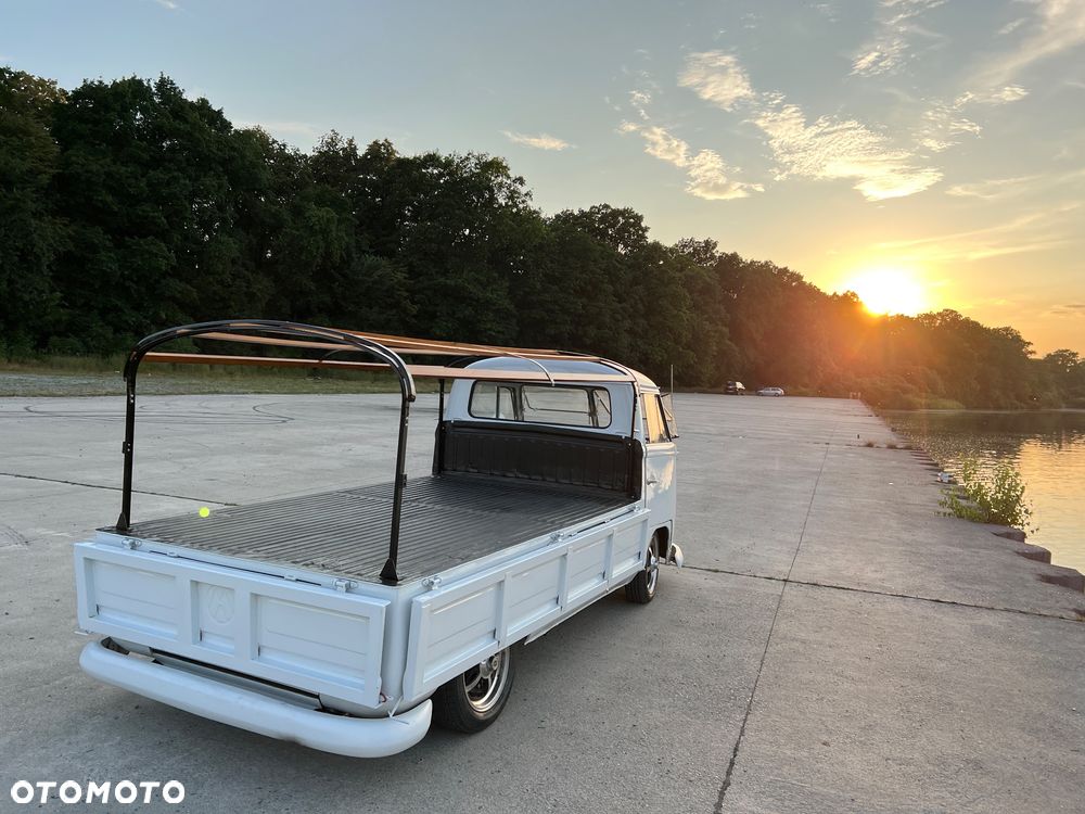 Volkswagen Transporter - 16
