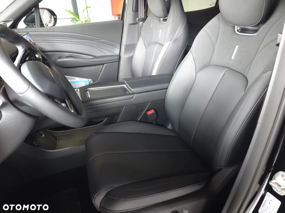 Omoda 7 1.5 T-GDi Super Hybrid Luxury - 36