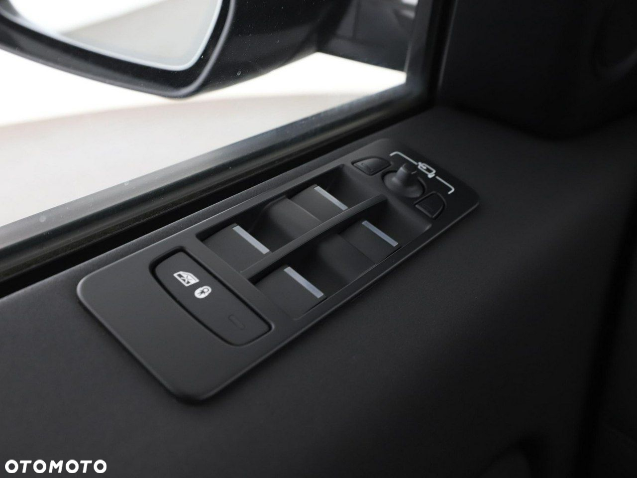 Land Rover Discovery Sport P300e - 33