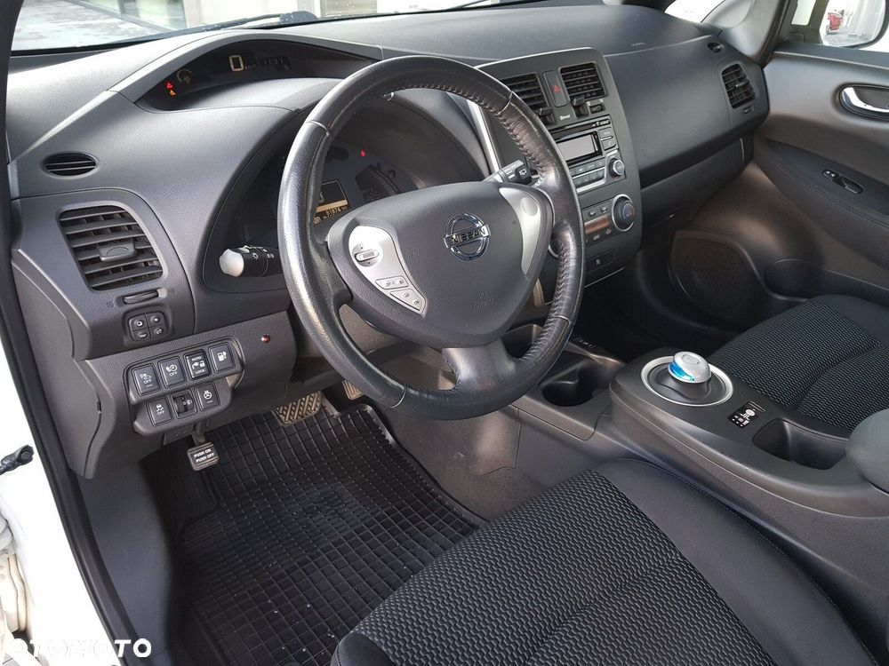 Nissan Leaf 30kWh Acenta - 13