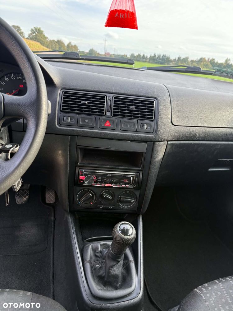 Volkswagen Golf - 15