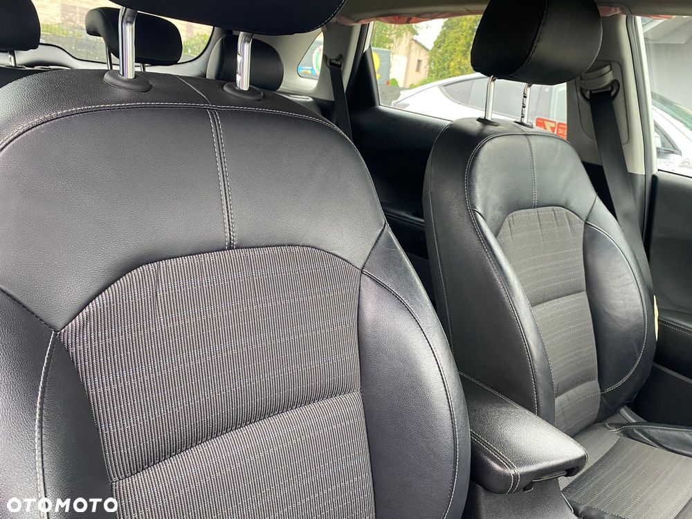 Kia Niro 1.6 GDI Hybrid L - 25