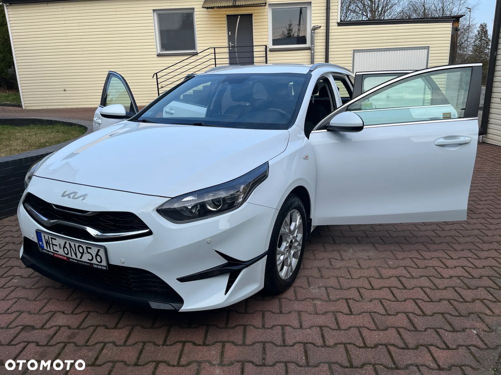 Kia Ceed 1.5 T-GDI M - 27