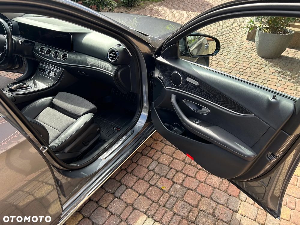 Mercedes-Benz Klasa E 220 d Avantgarde - 15
