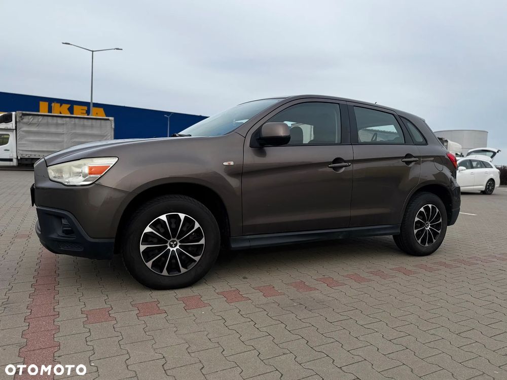 Mitsubishi ASX - 4