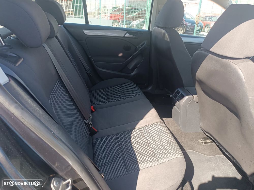 VW Golf 1.6 TDi Trendline - 23