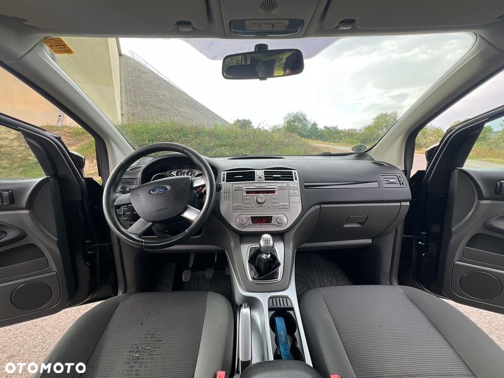 Ford Kuga 2.0 TDCi Titanium - 8