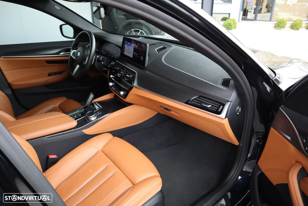 BMW 545 e xDrive Aut. M Sport Edition - 16
