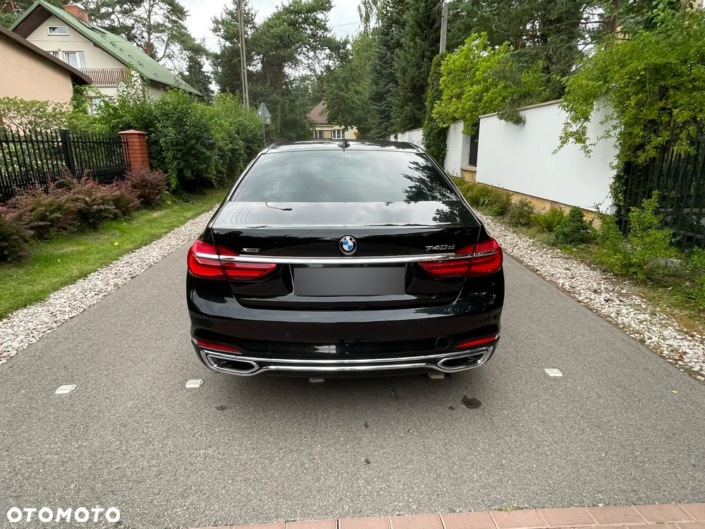 BMW Seria 7 740d xDrive - 26