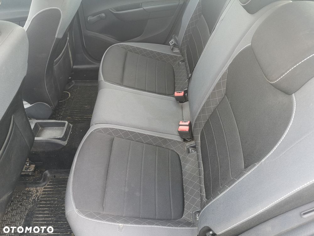 Skoda Fabia 1.0 TSI Active - 11